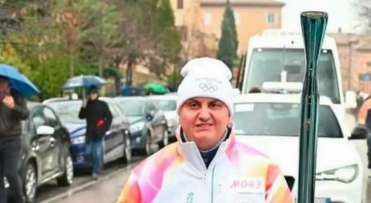 Uomo Gatto tedoforo, scoppia la polemica sui criteri per Milano Cortina 2026