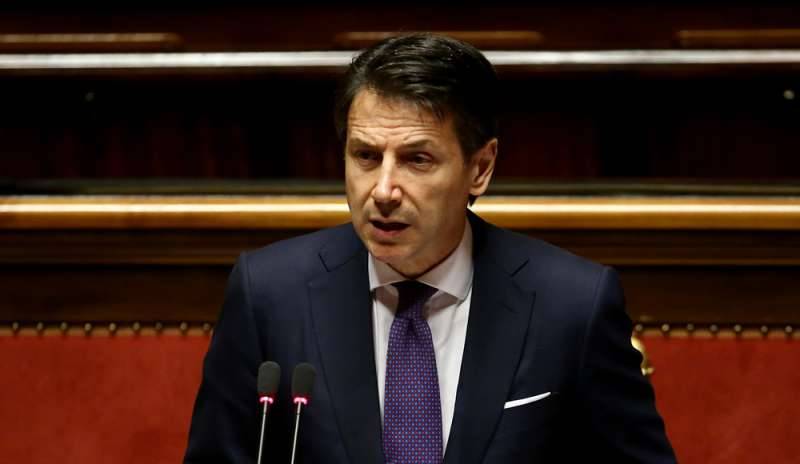 Diretta Premier Conte al Senato : con pandemia Paese unito