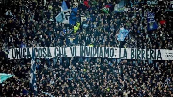 Lazio-Bayern: Lo striscione nazista nella curva e il significato della birreria