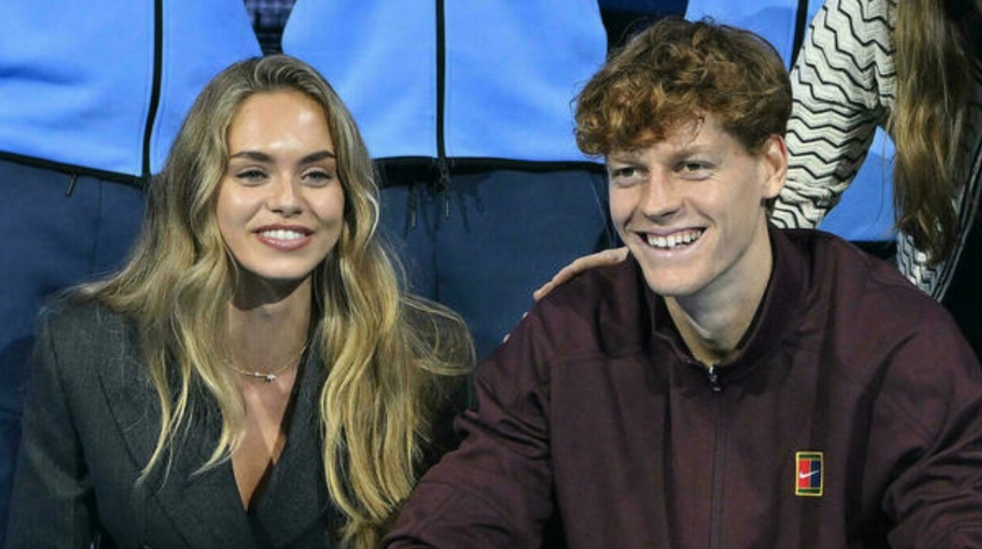 Sinner Jannik Sinner compie 25 anni: dal numero uno ATP ai Lego e alla patente della moto