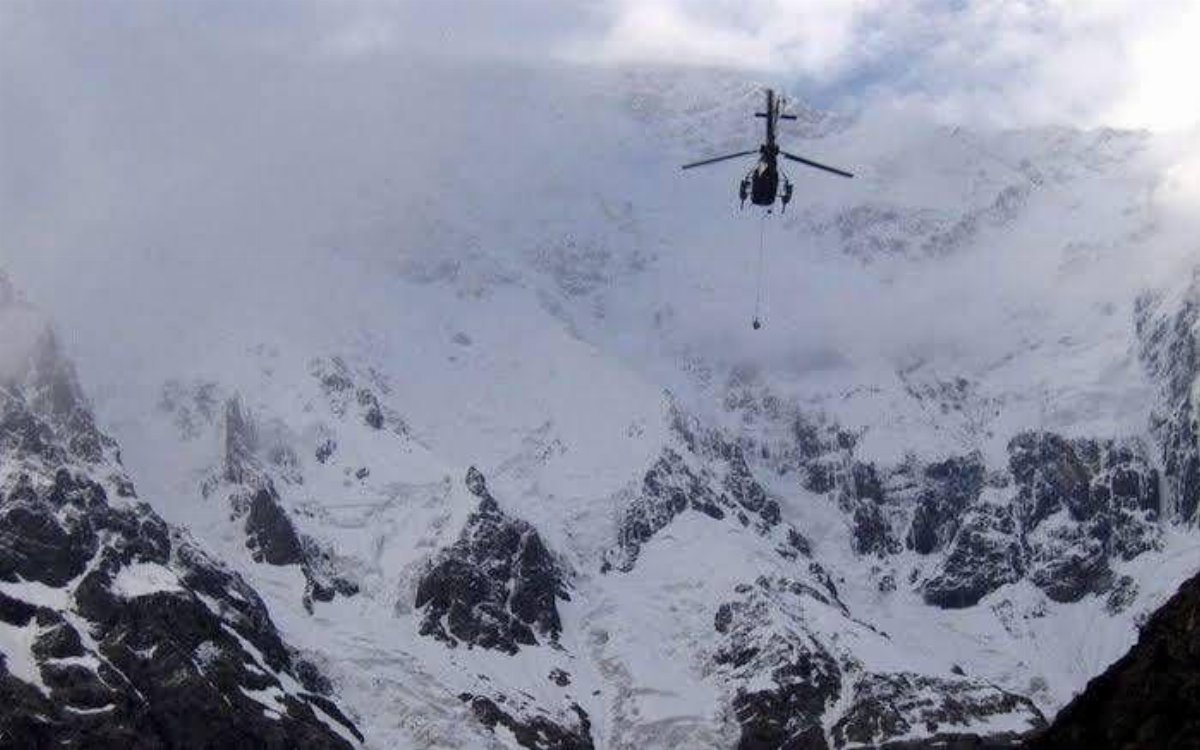 Nepal, ricerche sospese sul Yalung Ri: tra i dispersi anche l Nepal, ricerche sospese sul Yalung Ri: tra i dispersi anche l