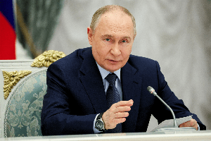 putin apre putin apre