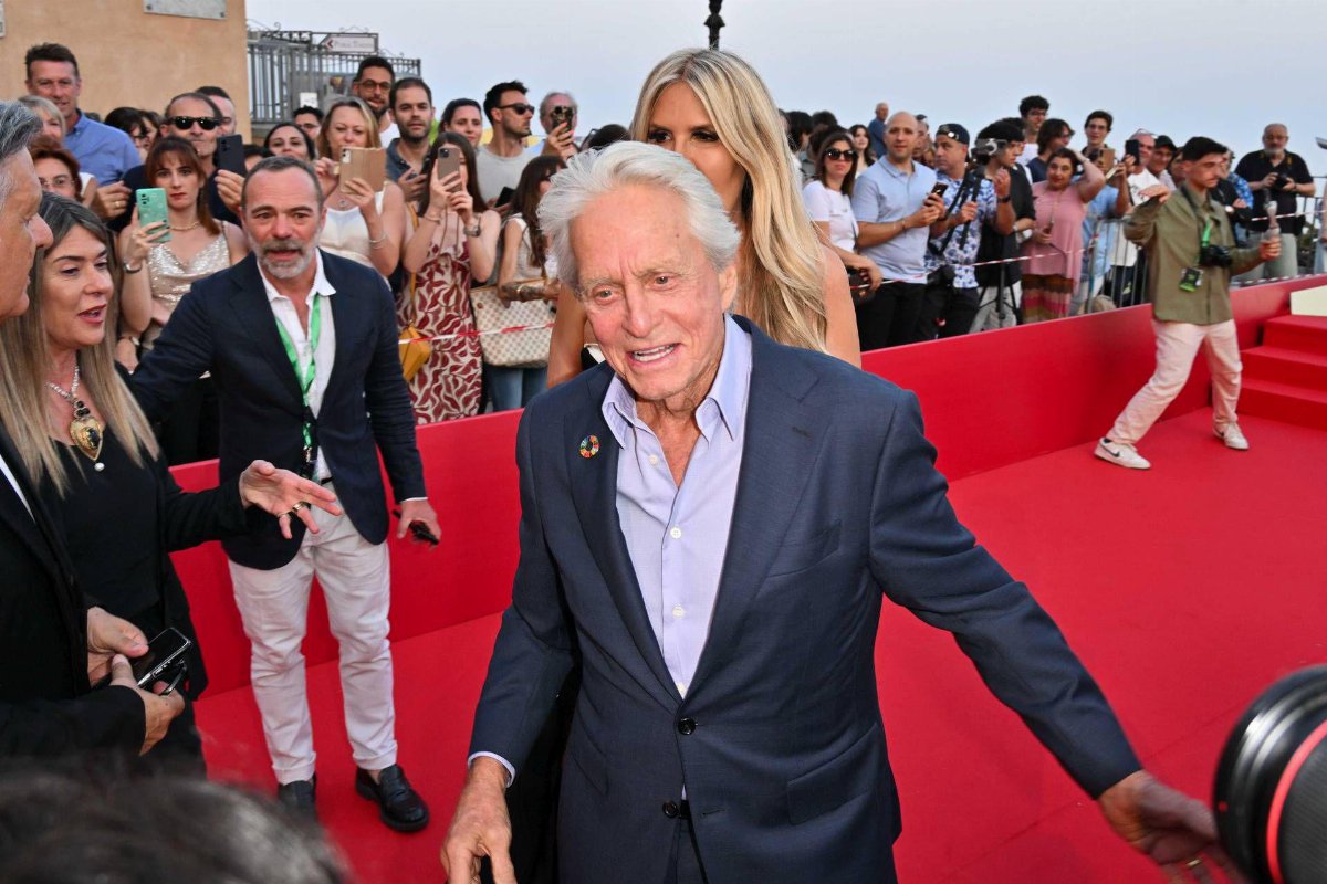 Michael Douglas al Taormina Film Fest: Mi scuso per Trump e per il caos causato dal mio Paese