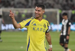ronaldo rinnova ronaldo rinnova