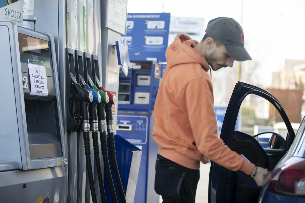 caro carburanti caro carburanti