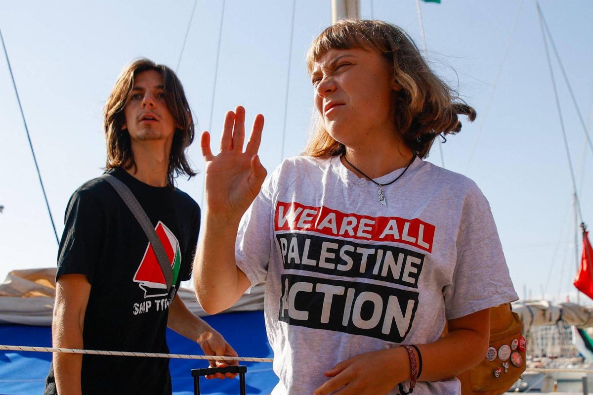 Greta Thunberg si dimette dal direttivo della Flotilla: tensioni sulla strategia comunicativa e su Gaza