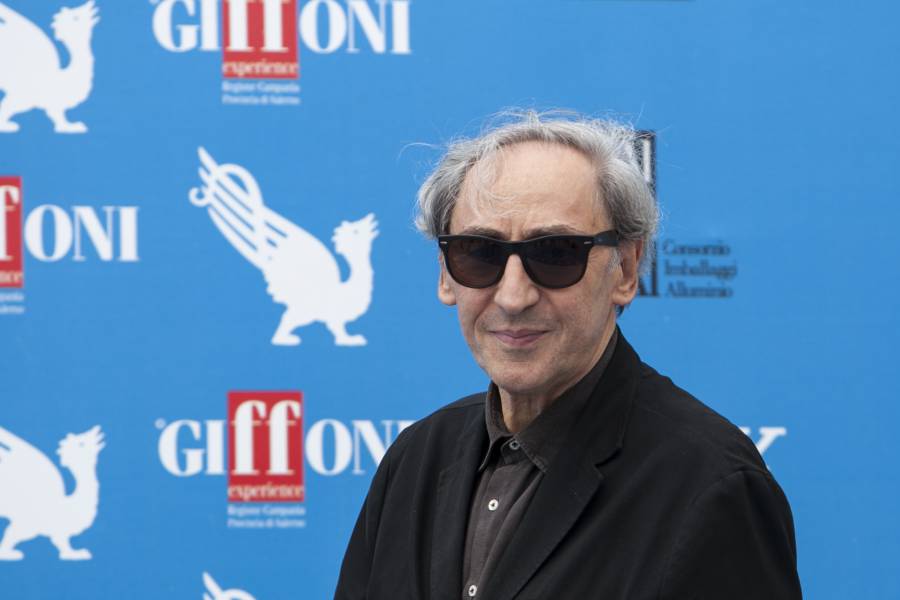 Morto a 76 anni Franco Battiato : Addio al maestro, era malato da tempo