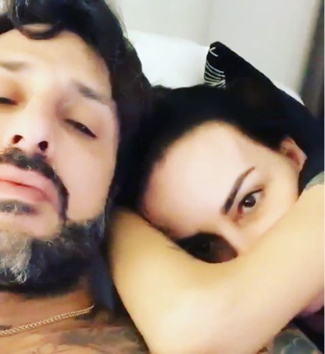 Torna il sereno : Nina Moric e lo scatto social con Fabrizio Corona