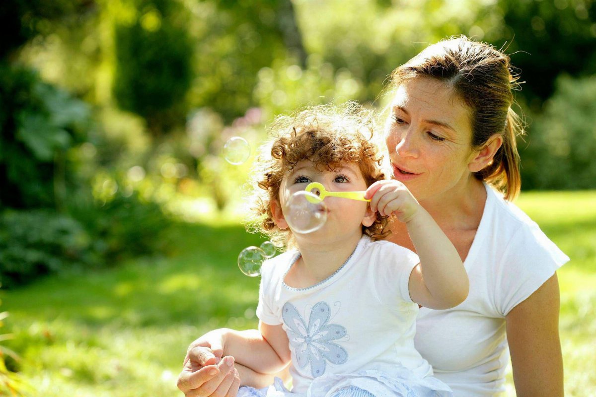 Festa della Mamma: Origini, Storia e Perché si Celebra a Maggio