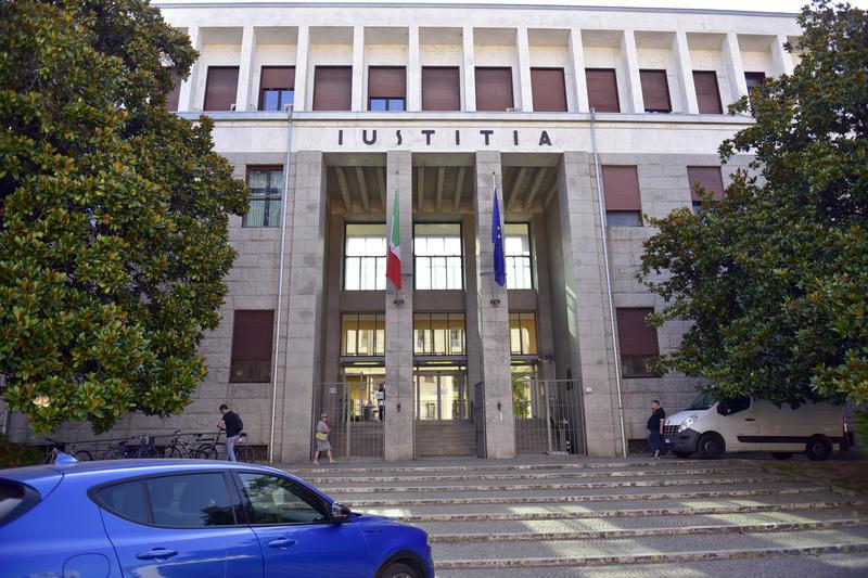 pisa licenziata pisa licenziata