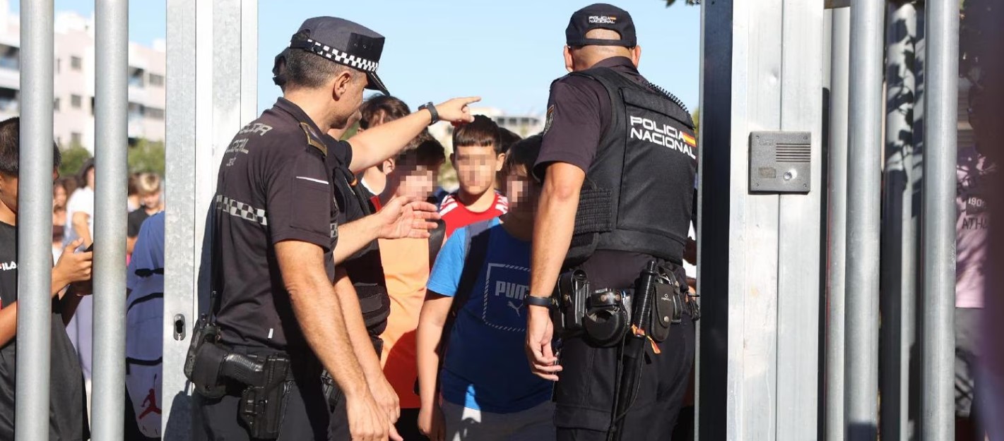 Attacco a Scuola in Spagna: 14enne Ferisce 5 Persone a Jerez de la Frontera