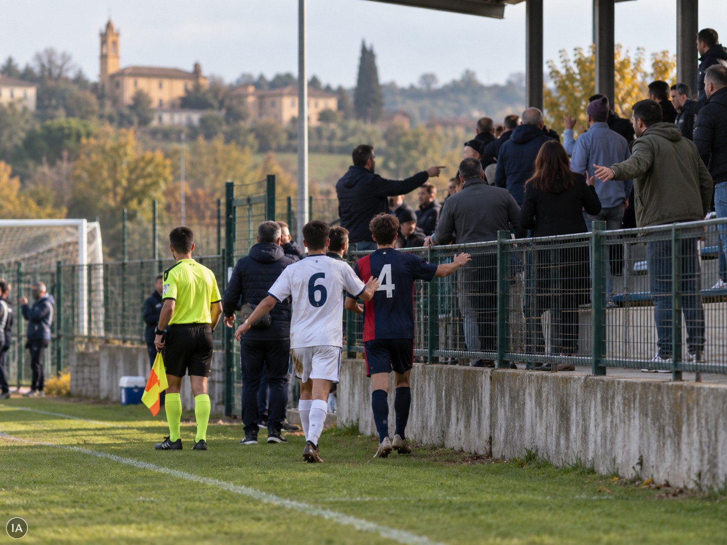 Calcio Under 18 a Gorzano, due giocatori fermano la rissa tra genitori sugli spalti