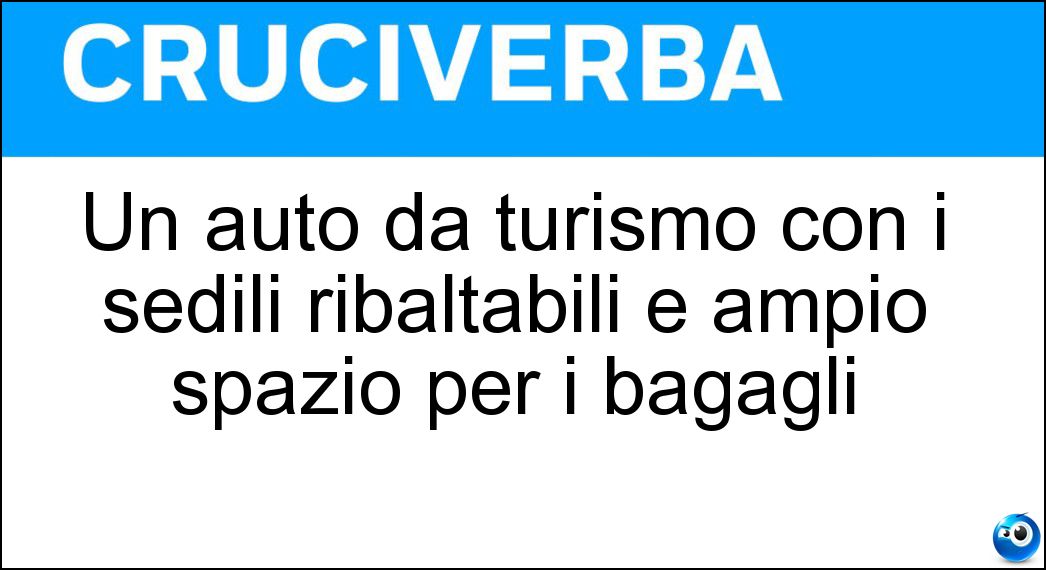 Un auto da turismo con i sedili ribaltabili e ampio spazio per i bagagli